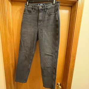 Hollister Ultra high rise mom Hollister jean